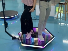 জন্মদিনের বিয়ের পার্টির জন্য সেলফি রোটেটিং স্বয়ংক্রিয় সেলফি প্ল্যাটফর্ম 360