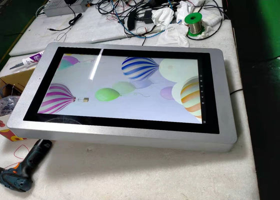ডিজিটাল সাইনেজ আউটডোর ডিসপ্লে 65 ইঞ্চি HD AC115V IP65 ফ্যান কুলিং
